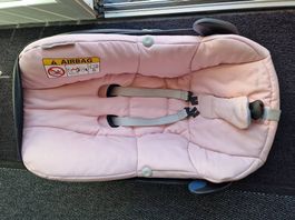 Maxi Cosi Pebble + Fixierplatte