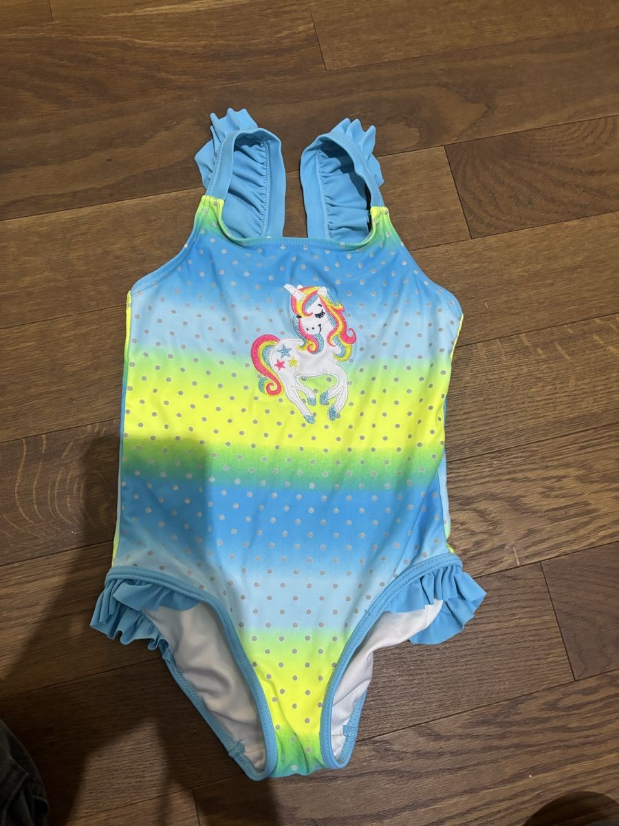 Badekleider & Bikinis: Badeanzug 122/128 – Gebraucht aus Buchrain von Ham2383