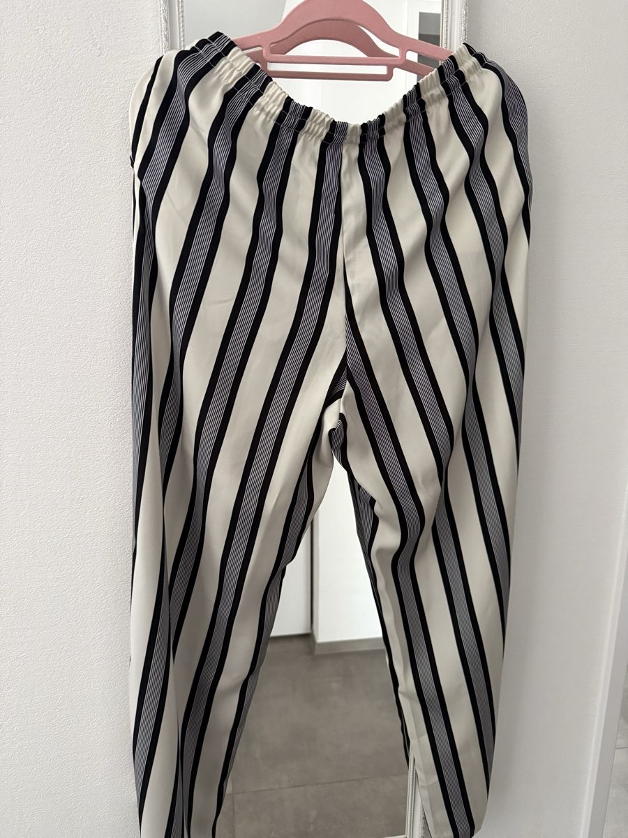H&M Pantalons: Schlupfhose Grösse M – Neuf (Voir description) à Pfeffikon LU par pepino17 1