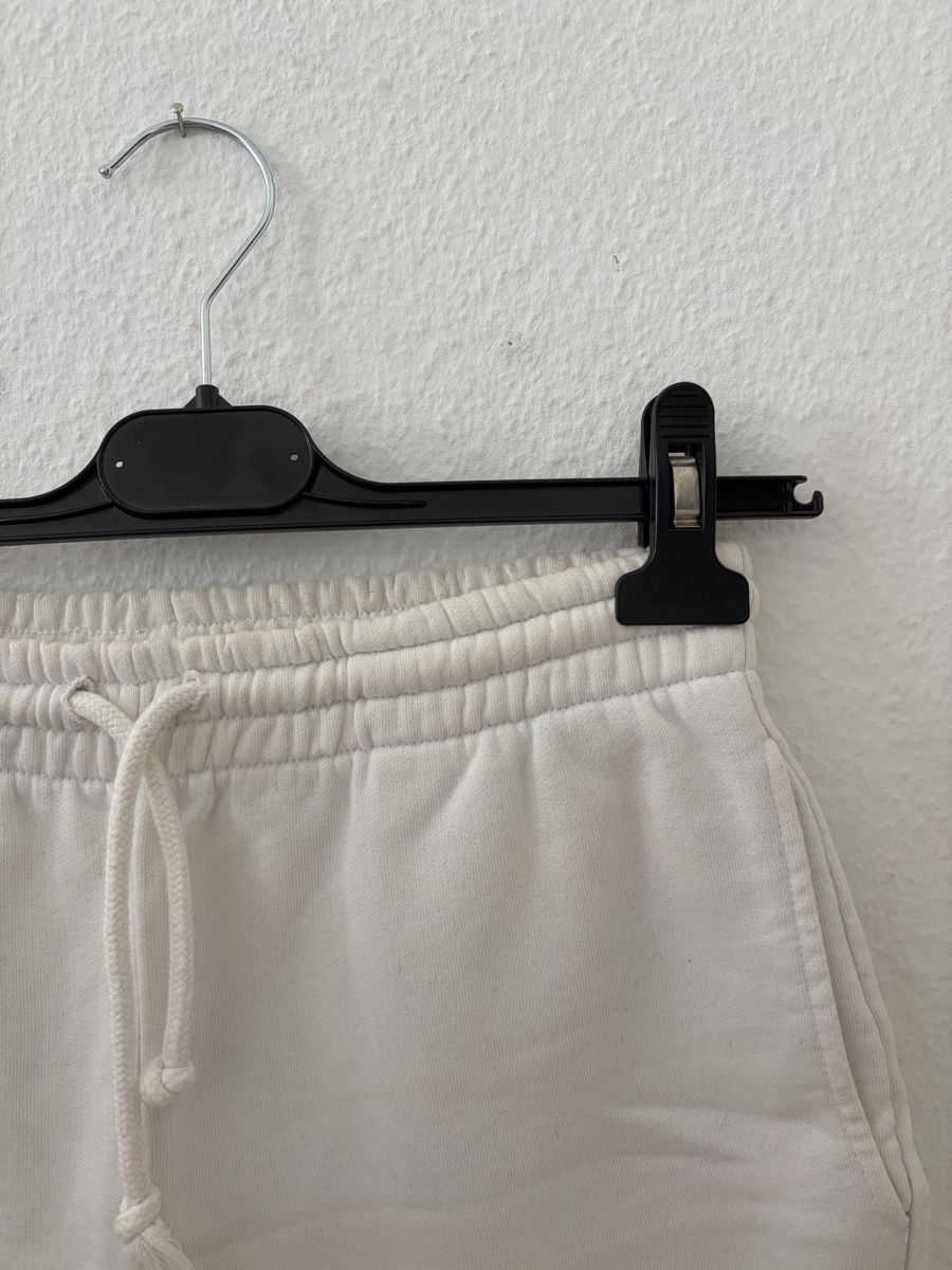 Pull&Bear Pantaloni: Weisse kurze Hosen – Usato da Ettingen venduto da ale_q6zz 2