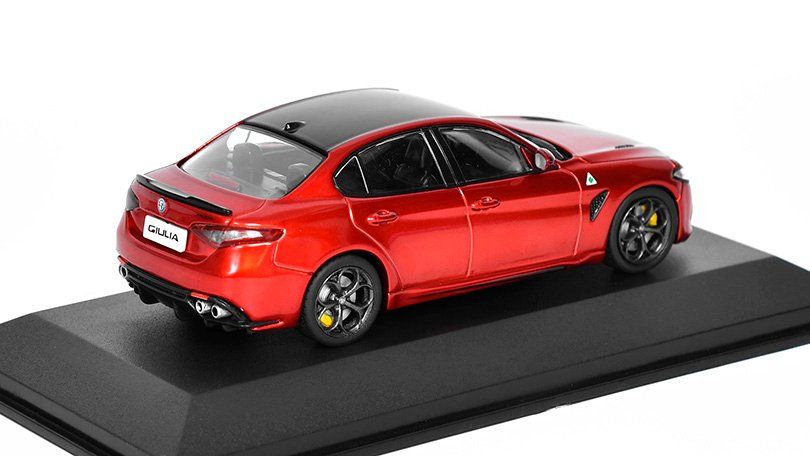 Alfa Romeo Modellini d'auto: Alfa Romeo Giulia Quadrifoglio – Nuovo e nell'imballaggio originale da Flawil venduto da Imperiosud 4