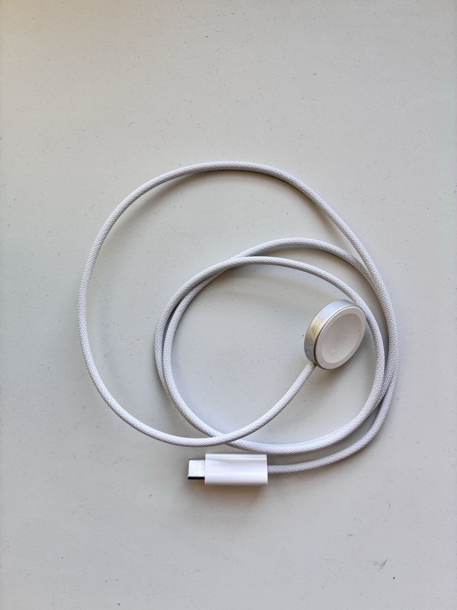 Apple Smartwatch: Apple Watch 9 mit Zubehör – Usato da Zürich venduto da ttseng 4