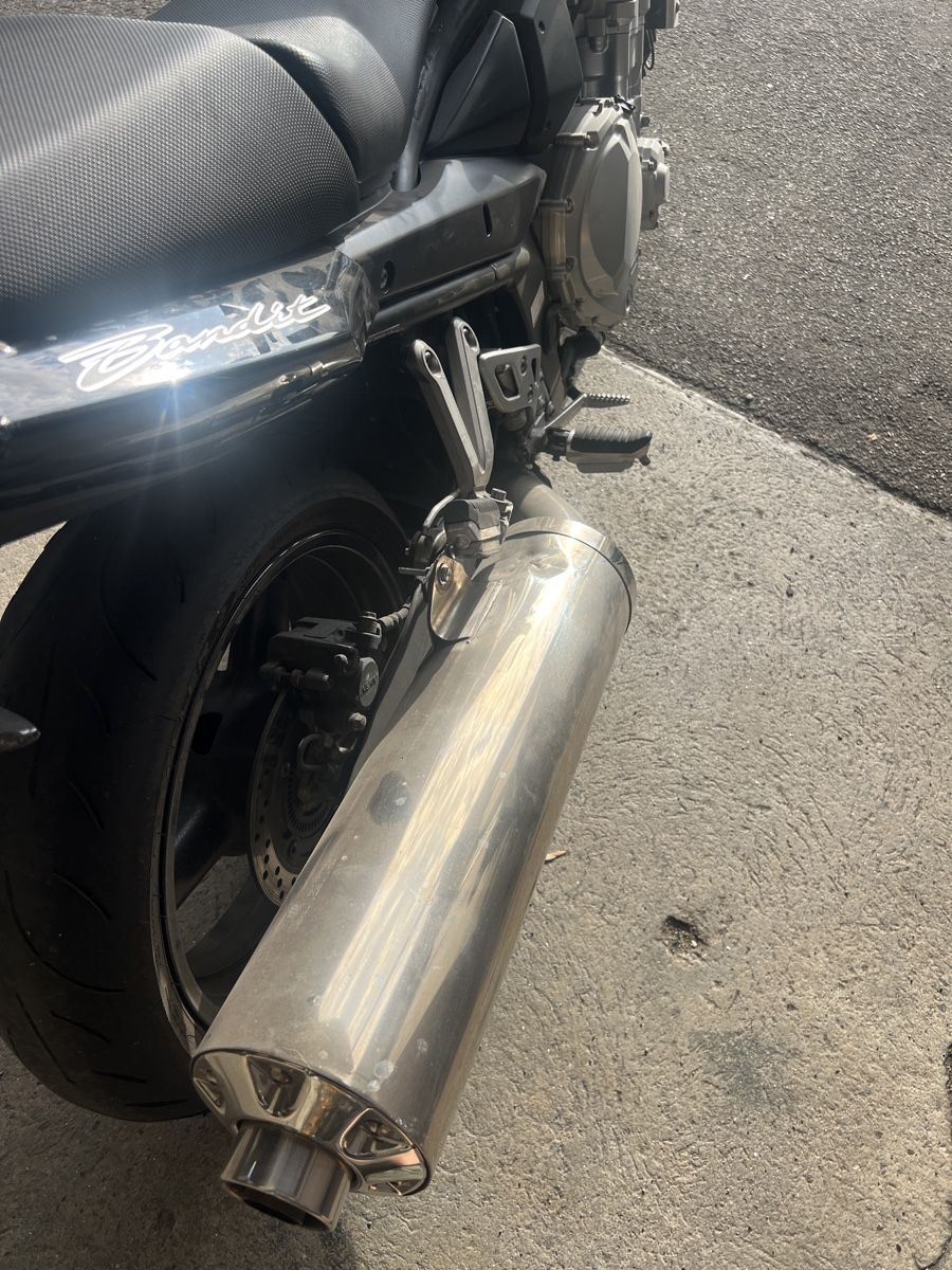Suzuki Strada: Suzuki Bandit 650 – Difettoso da Basel venduto da Hanniball89 7