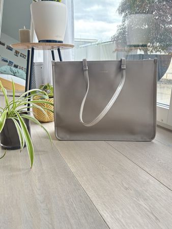 Matt & Nat Shopper Tasche Grau, aus veganem Leder