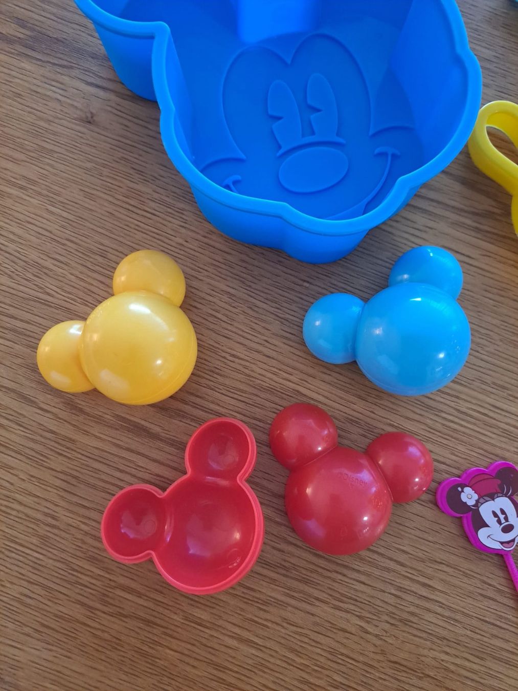 Backformen: Backset Mickey mouse, Tortenform, Lollipops, Keksform – Gebraucht aus Massagno von Michaela.F 2