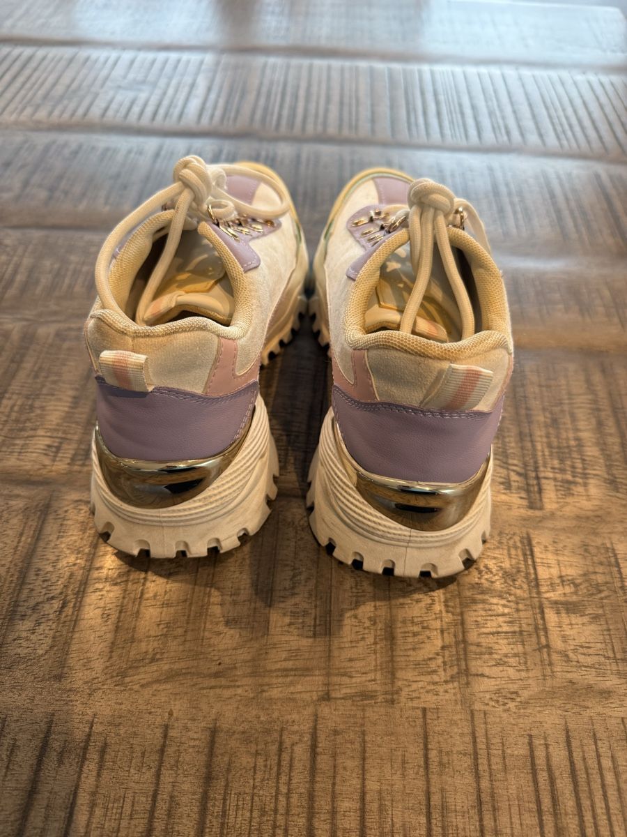 Scarpe da donna: Farbige Sneaker Grösse 37 – Usato da Selzach venduto da romanstraumann 2