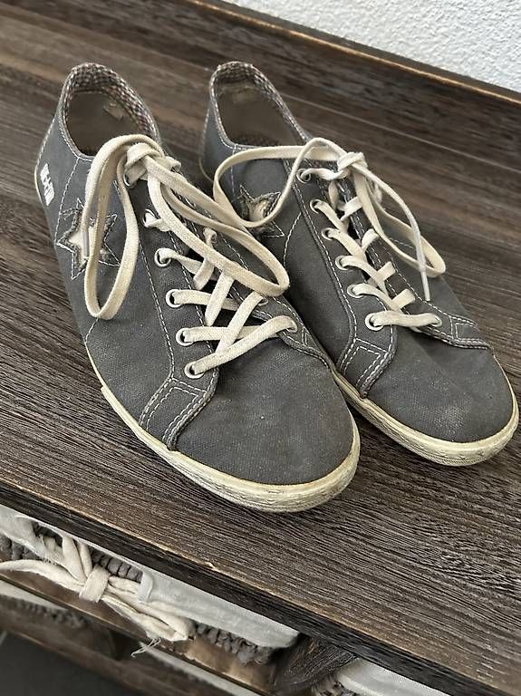 Scarpe da donna: All Star Sneaker Gr.39 – Usato da Beringen venduto da Sternli650