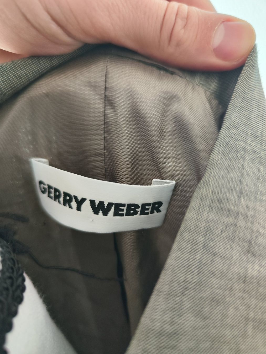 Jacken: Damen Jacket Grösse 40 Gerry Weber – Gebraucht aus Riehen von edu_92w7 4