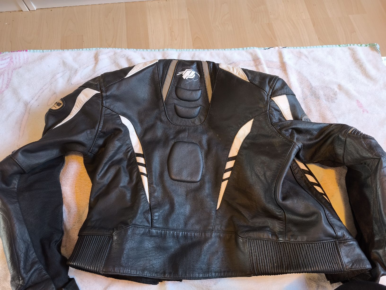 Completi & Tailleur: Motorradkombi – Usato da Subingen venduto da MZubi 6