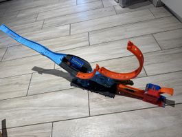 Hot Wheels Spielzeugbahn Dinosaurier gebraucht