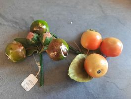 2 anciennes BROCHES