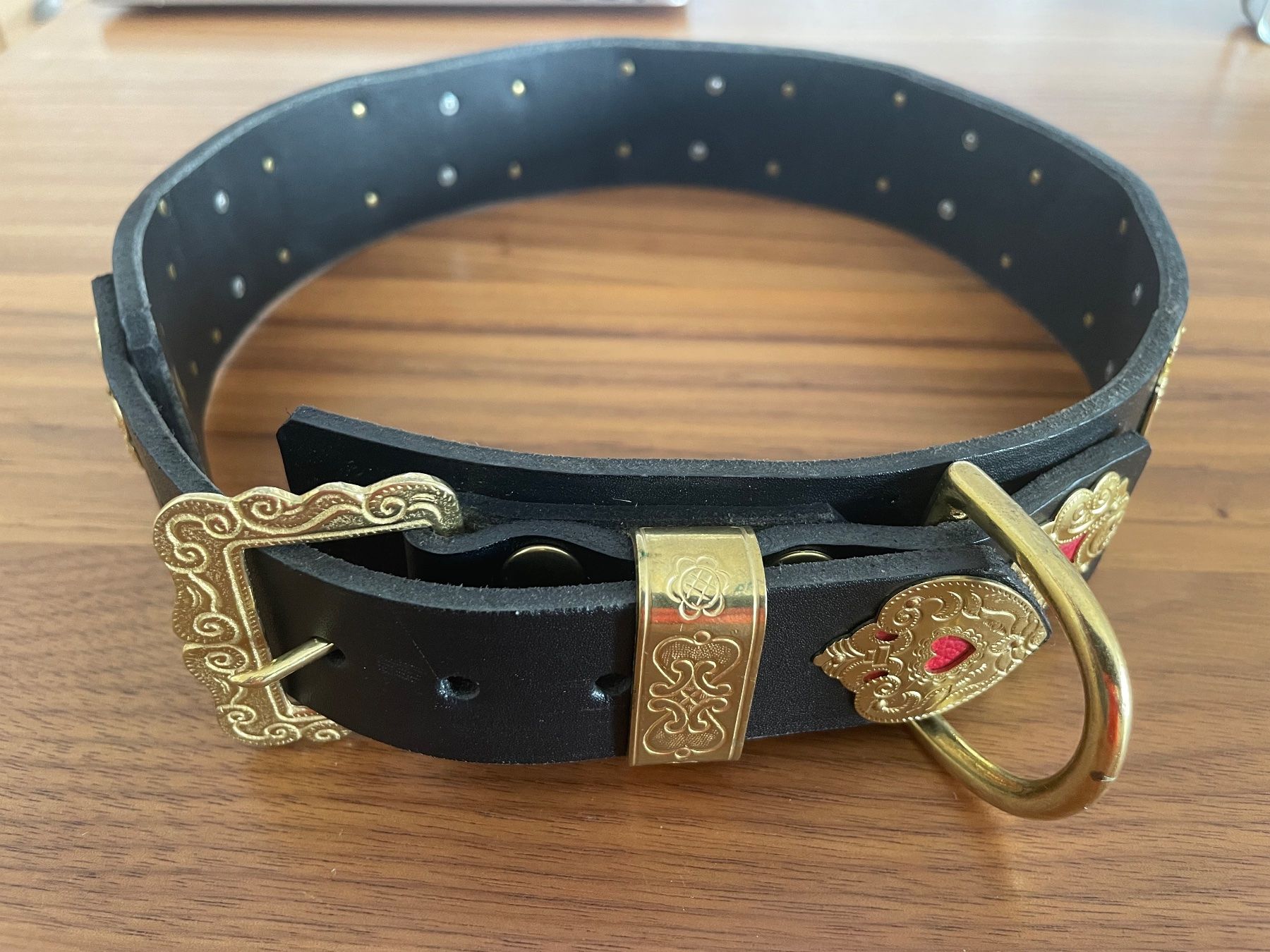 Nastri decorativi: Echtes Appenzeller Hundehalsband – Usato da Pfäffikon ZH venduto da Carlo020