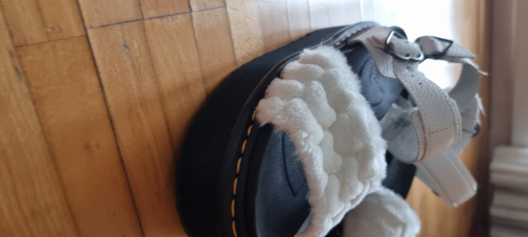 Dr. Martens Chaussures femmes: Dr.martens Sandalen – D'occasion à Riedikon par Winter21. 4