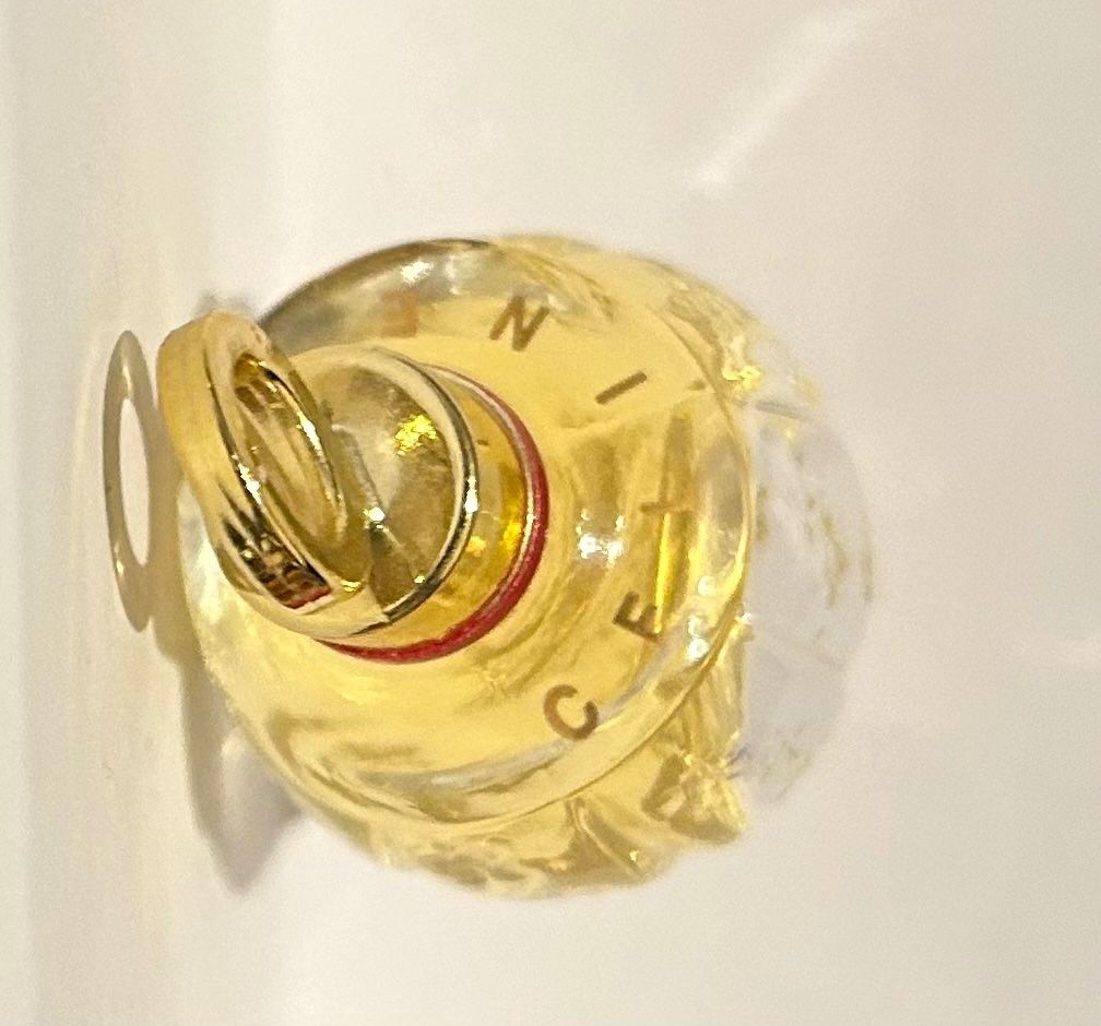 Celine Profumi & Eau de Toilette: Céline collection 1 flacon miniature parfum – Usato da Crans  Montana venduto da proff 2