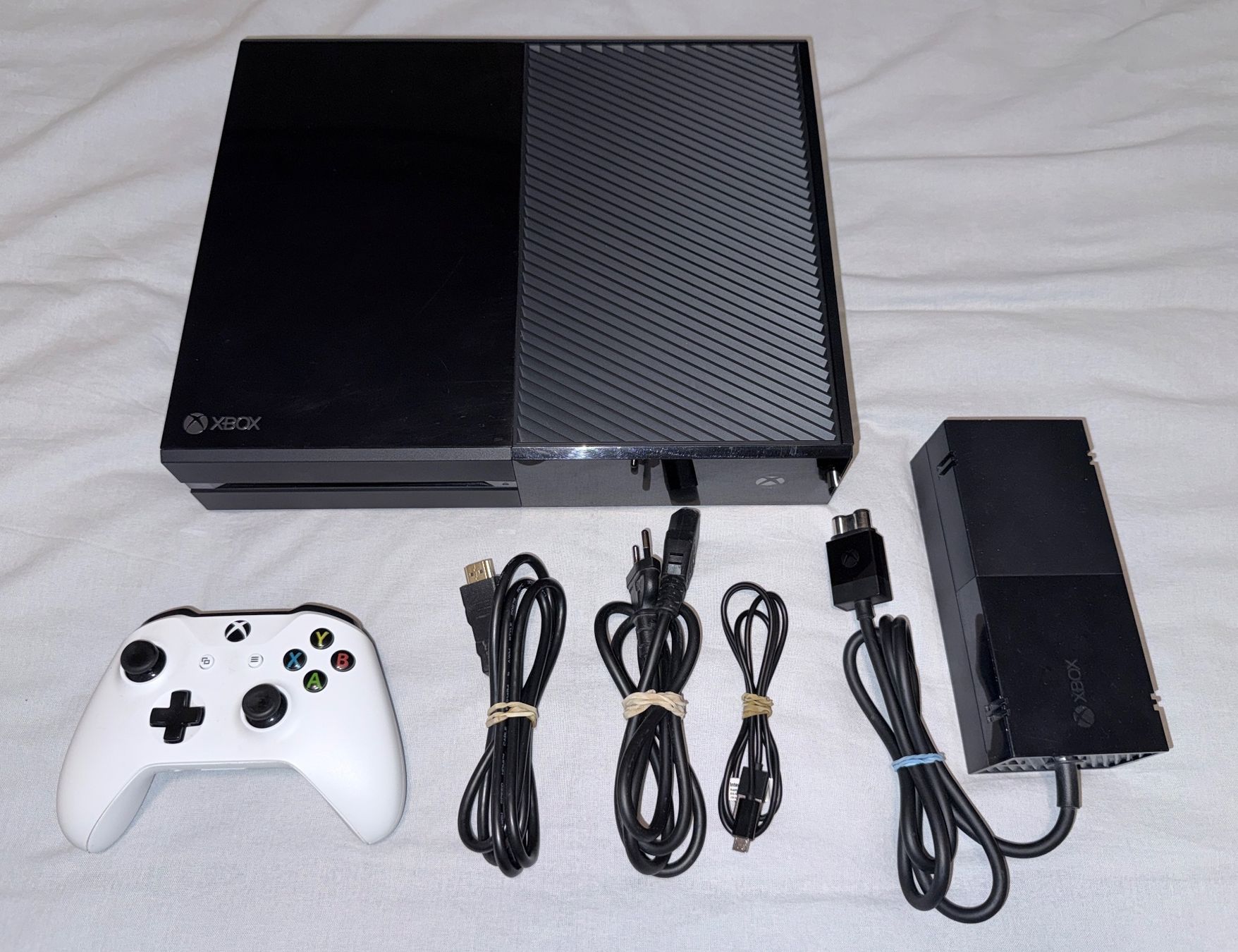 Microsoft Console: XBOX ONE Konsole 500GB + Controller + 3x Games + 500GB HDD! – Usato da Dintikon venduto da Onomichio-Kun 1
