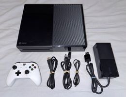 XBOX ONE 500GB + Controller + Alle Kabel!