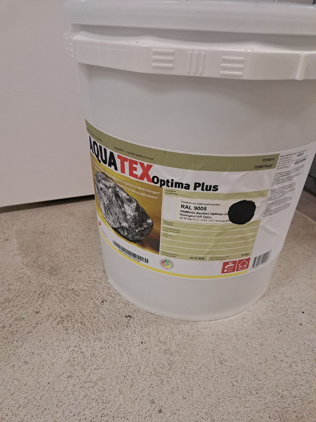 Colori: AQUTEX Optima Plus RAL 9005 SCHWARZ – Nuovo e nell'imballaggio originale da Spreitenbach venduto da madmex