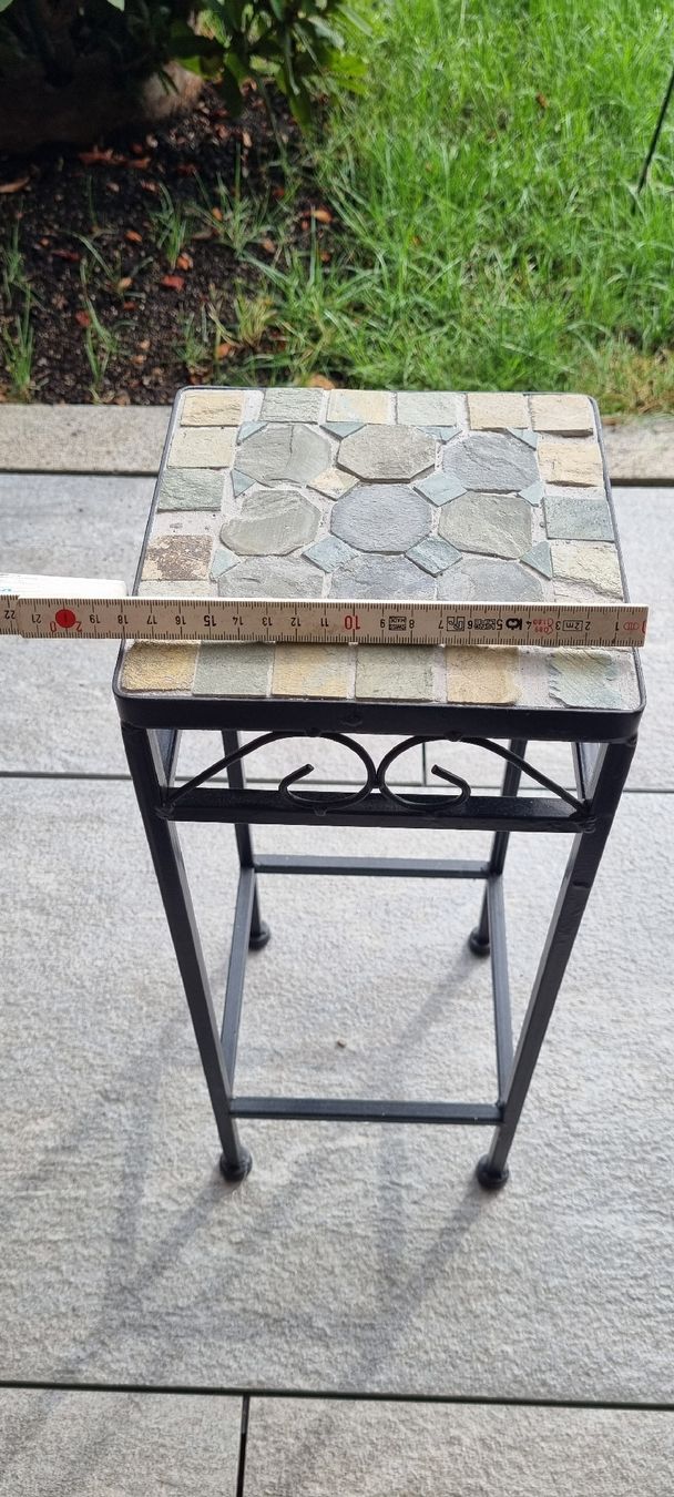 Tavoli: Blumentisch Metall  – Usato da Walchwil venduto da sev_9nl5 2