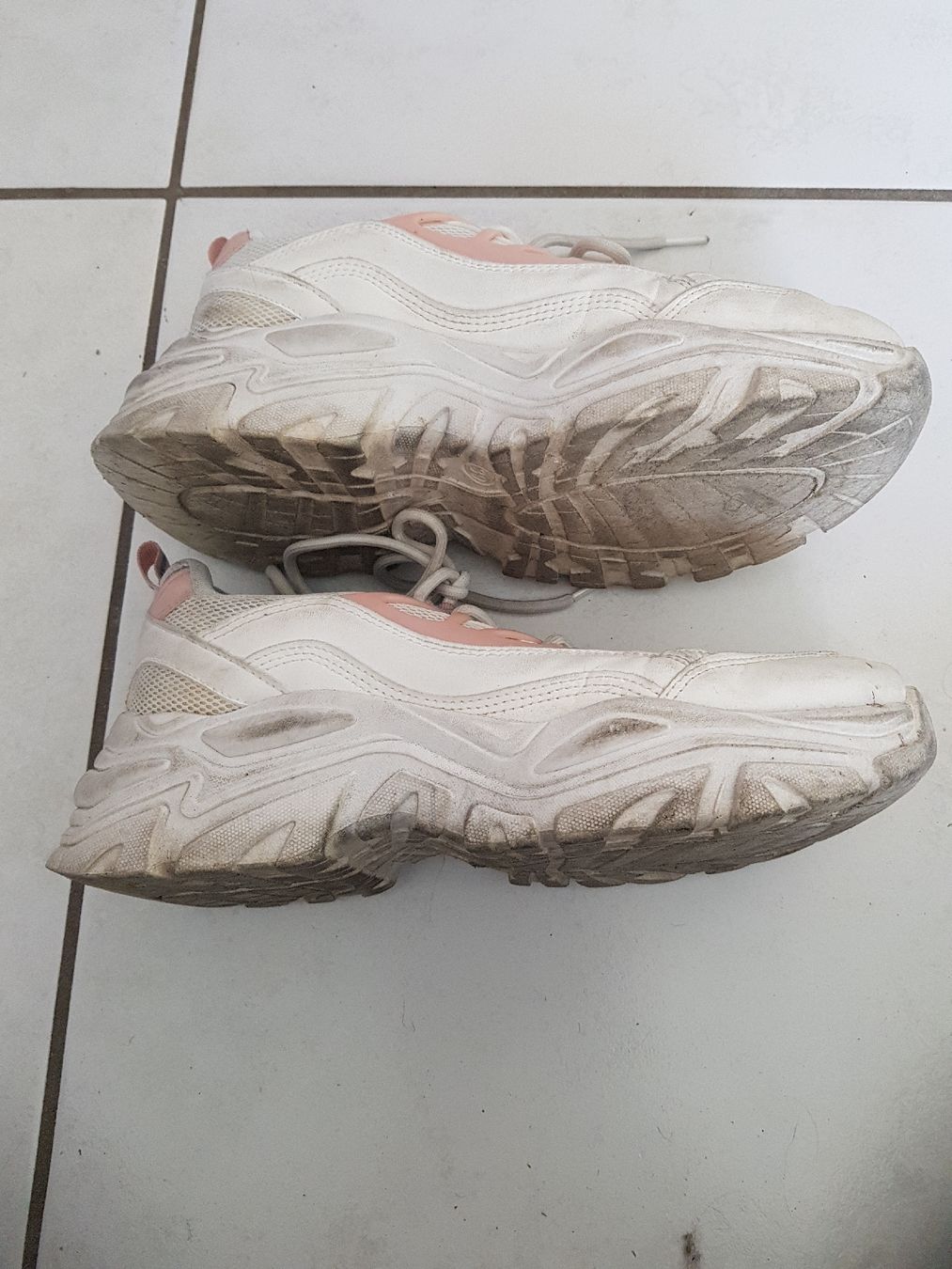 Damenschuhe: basket – Gebraucht aus Hermance von Triplebizzo 3