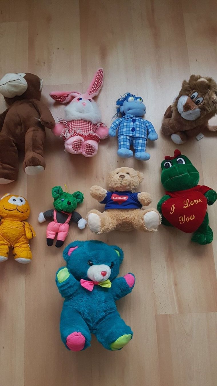Spielzeuge: Set mit Kuscheltieren – Gebraucht aus Schöfflisdorf von CrRG21 2