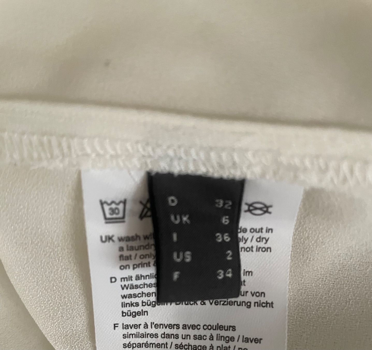 Esprit Camicette: Esprit Collection elegante, auffällige Bluse, Grösse S – Usato da Niederweningen venduto da baghirac 4