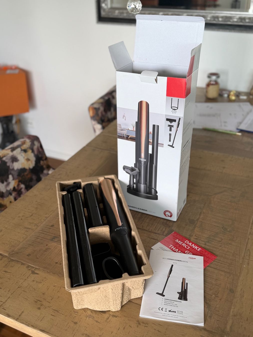 Rotel Aspirapolveri & Accessori: Akku-Handstaubsauger – Usato da Zürich venduto da Spiegelmacher 1