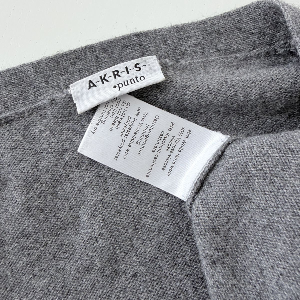 Akris Maglioni & Felpe: AKRIS Cardigan – Nuovo (secondo la descrizione) da Emmen venduto da Avviivva_Com2023 6