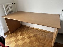 Bürotisch