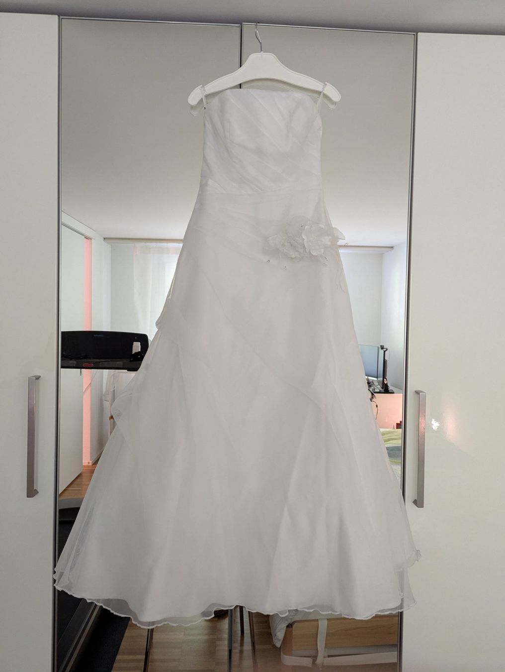 Vestiti: Wunderschönes Hochzeitskleid – Usato da Luzern venduto da and_r5gb 2