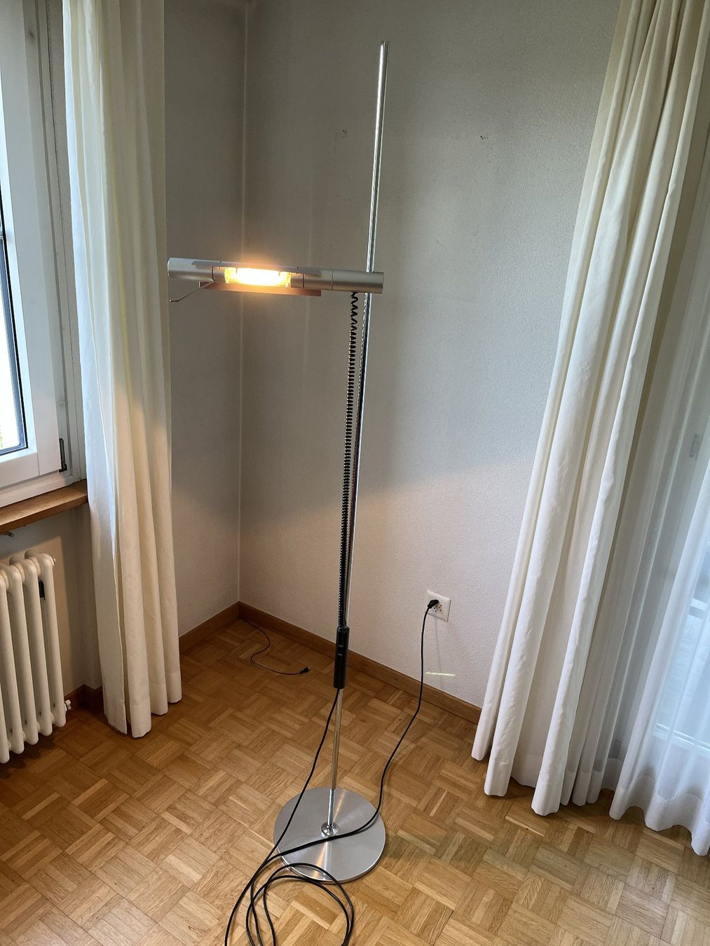 Lampade: dimmbare, höhenverstellbare Leselampe – Usato da Hettlingen venduto da Guggsli 1