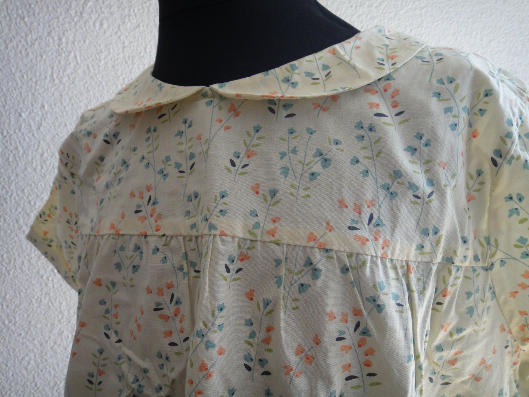 Blusen, T-Shirts & Tops: Bluse "Bonnet à Pompon" Gr. 10 Jahre – Neu (gemäss Beschreibung) aus Winterthur von LemonTree5 1