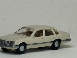 Wiking Opel Senator h-elfenbein