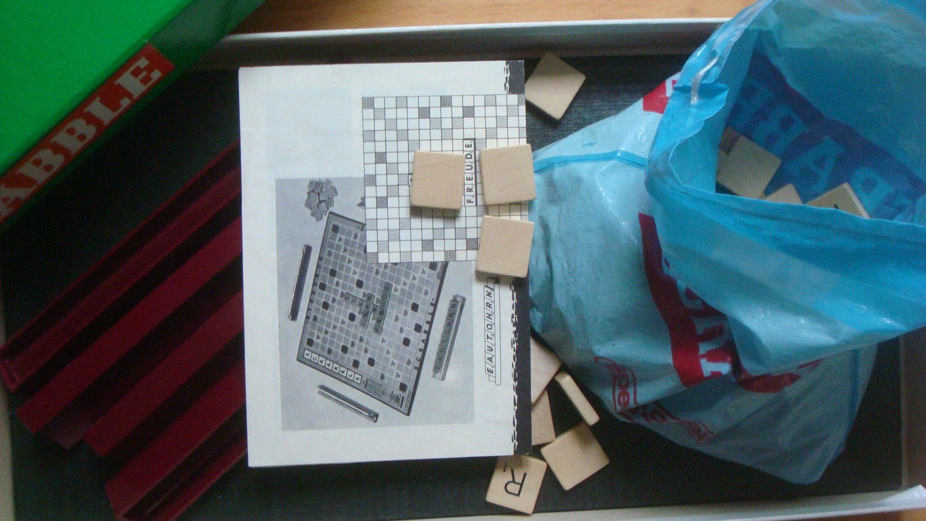 Giochi: Scrabble mit Holzplättchen – Usato da Münchenstein venduto da Pesci6 1