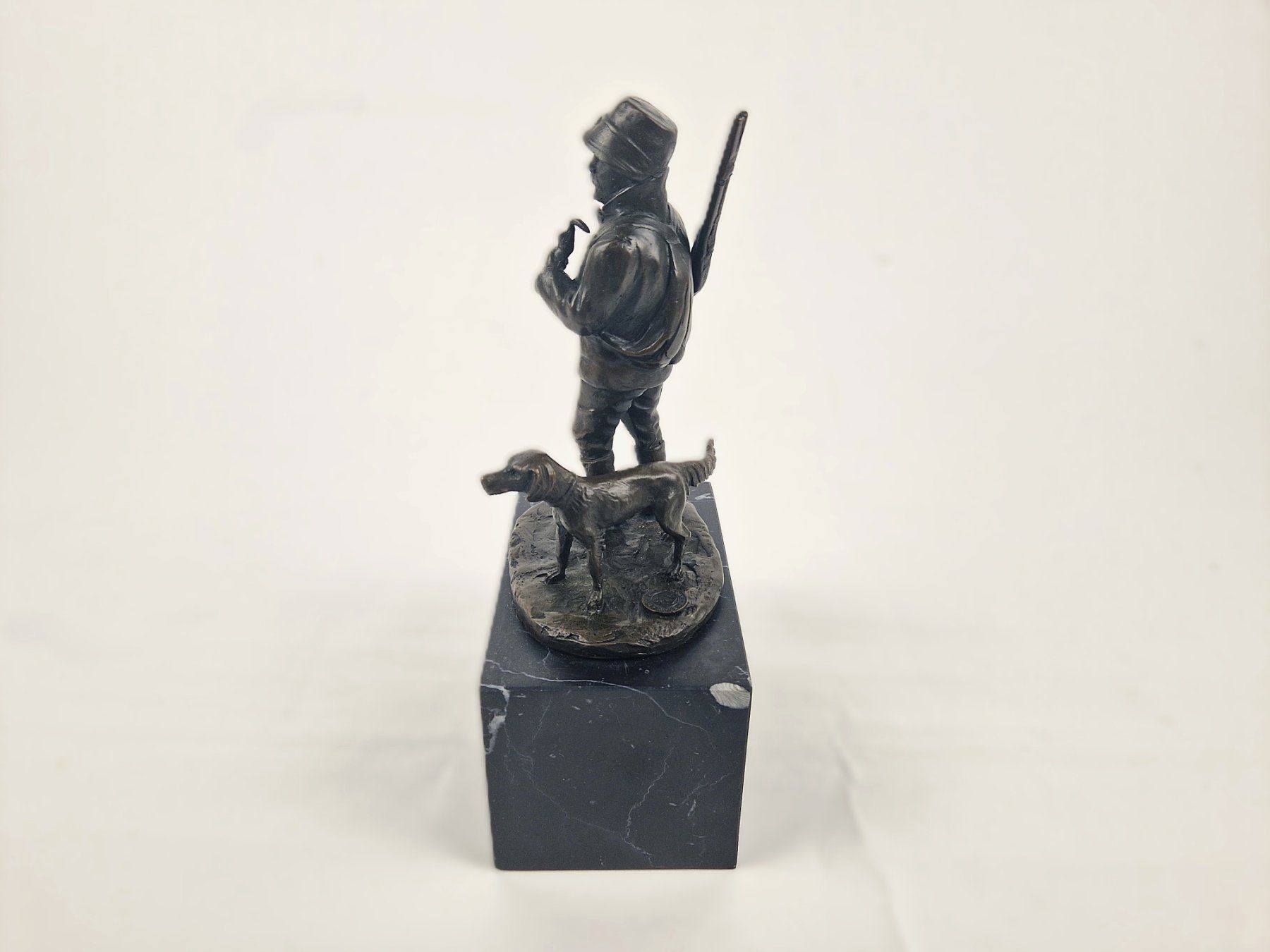 Statuette: Bronzefigur Jäger & Hund – Antik-Stil – Usato da Basel venduto da Restwert_Basel 2