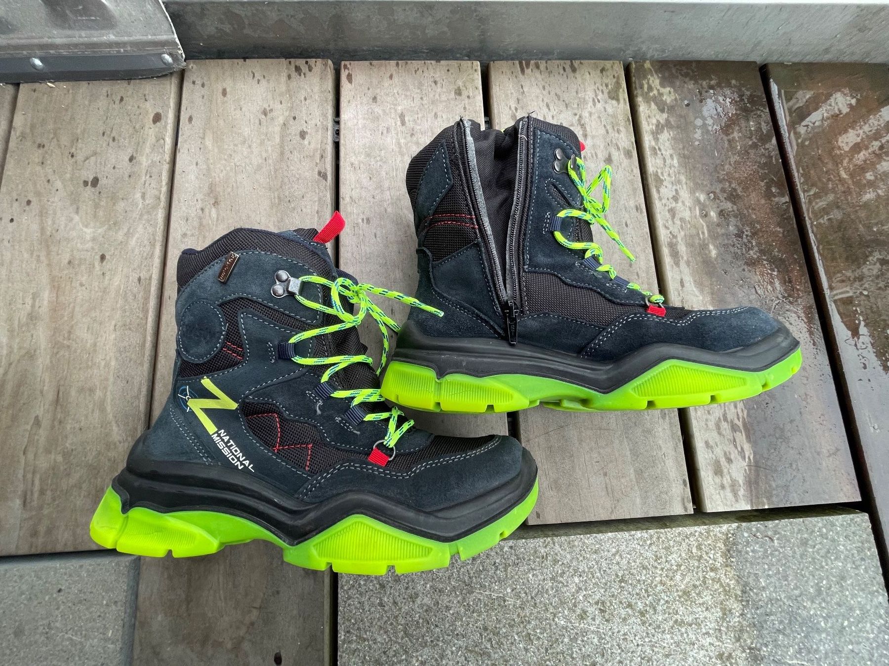 Scarpe per ragazzi: Winterschuhe Grösse 38 – Usato da Wetzikon ZH venduto da Youna01 1