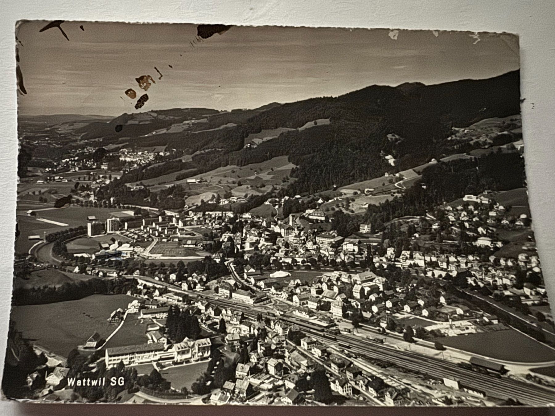 Cartoline postali: WATTWIL SG - Flugaufnahme - Ansichtskarte – Usato da Tegerfelden venduto da siebenmacky
