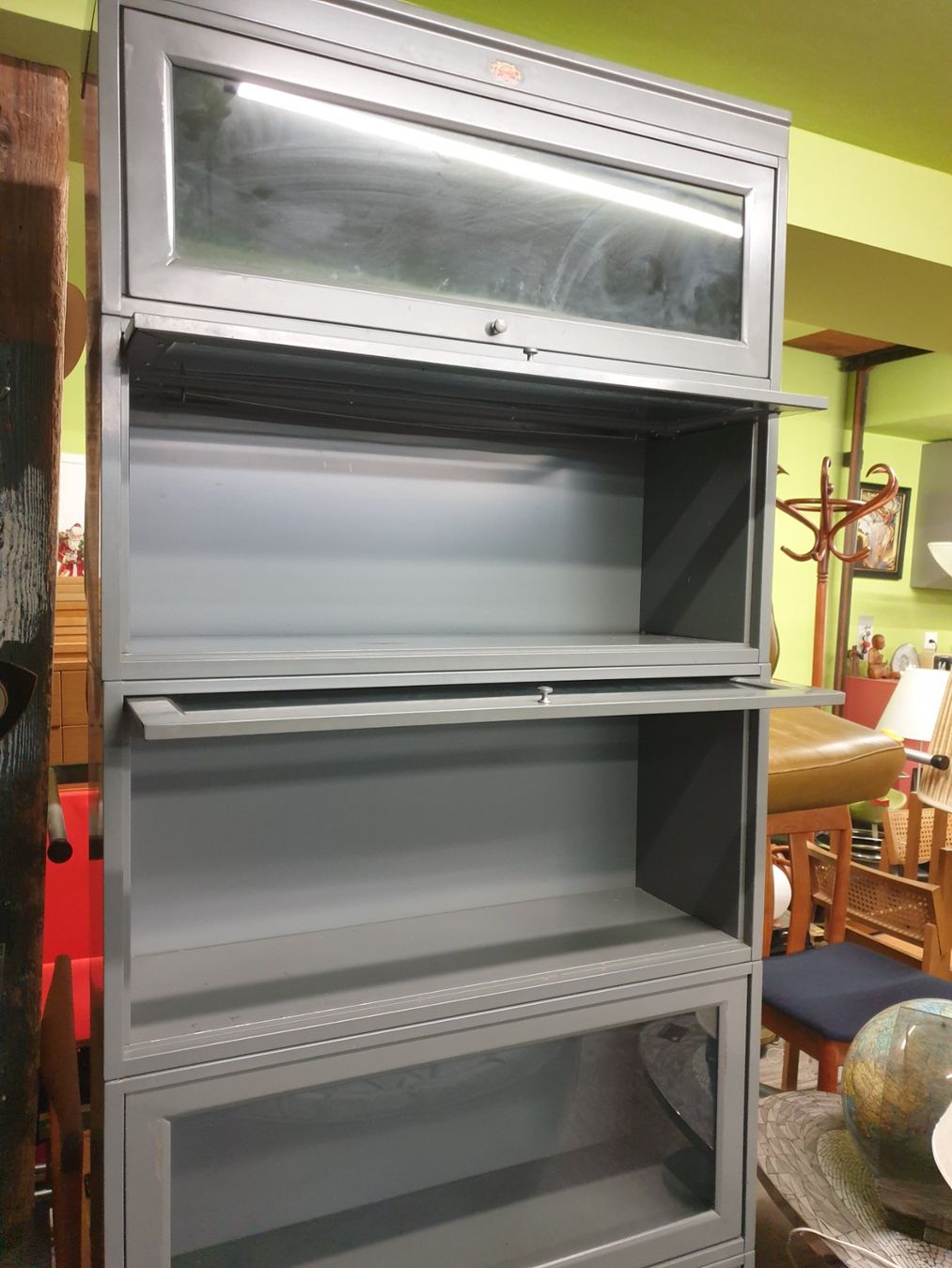 Vitrinen: Vintage Vitrine Stahl/Glas – Gebraucht aus rebstein von spacy73 1