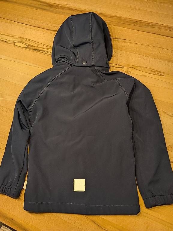 Giacche & Cappotti: Softshelljacke Reima Vantti Grösse 122 – Usato da Bätterkinden venduto da lhe_sg2b 1