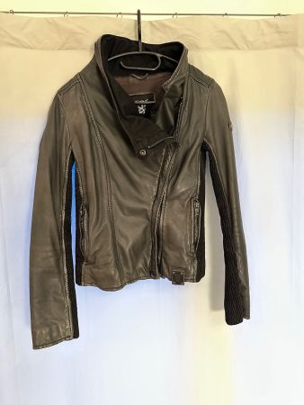 tigha Lederjacke Damen (Grösse S)