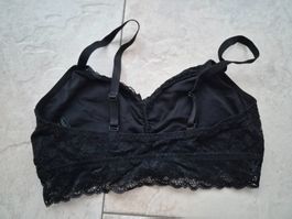 Bralette schwarz mit Spitze Grösse 38, Marke Bodyflirt