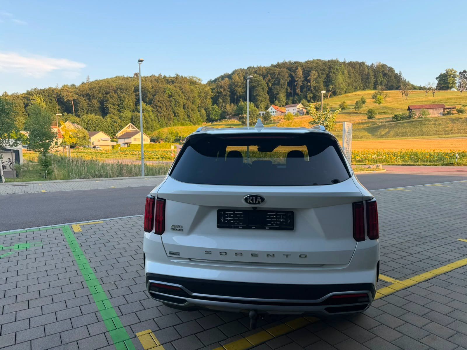 Kia Autos: Kia Sorento 2.2 7P – Gebraucht aus Jona von Blackstorne 5