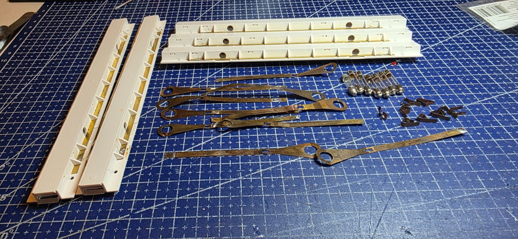 Roco Modelleisenbahnen: Roco DB  VT 11.5 HO Ersazteile – Gebraucht aus Hochfelden von Danizh0 4