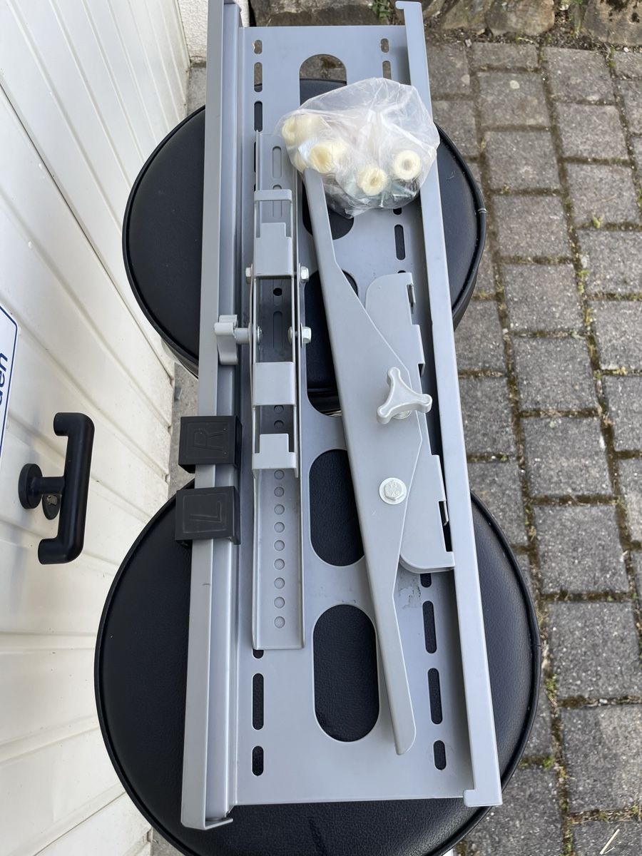 Supporti a parete: Fernsehhalter – Usato da Auw venduto da rosee_