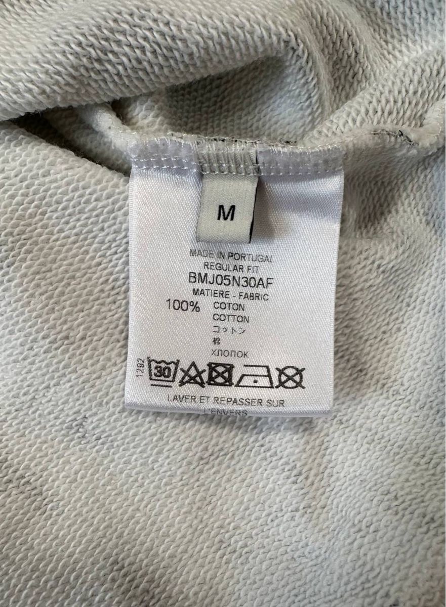 Givenchy Maglioni & Felpe: Givenchy Pullover  – Usato da Pfäffikon ZH venduto da Nataliia. 4