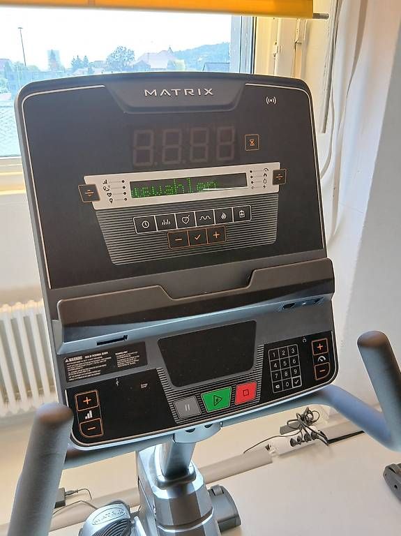 Hometrainer: Fahrradergometer /Liegeergometer von Matrix – Gebraucht aus Lenzburg von chr_sbl9 3