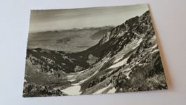 Blick vom Niederepass (1833m) auf Voralpsee mit Rheintal