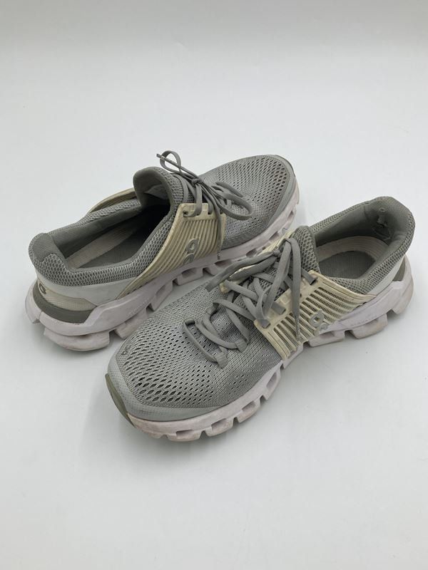 On Scarpe da uomo: ON | Schuhe | Grau/Weiss | Grösse 38.5 – Usato da Wittenbach venduto da Restwert_St-Gallen 3