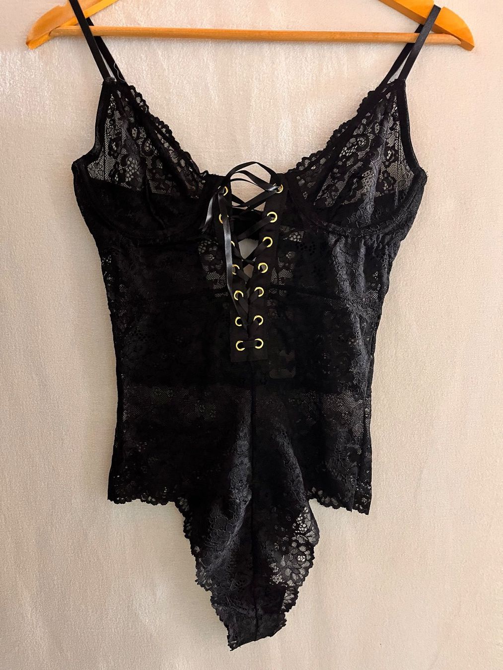 Altra biancheria intima: JETTE, Spitzen-Body, Grösse 70B, Farbe Schwarz – Nuovo e nell'imballaggio originale da Rudolfstetten venduto da gst_g7xl 3