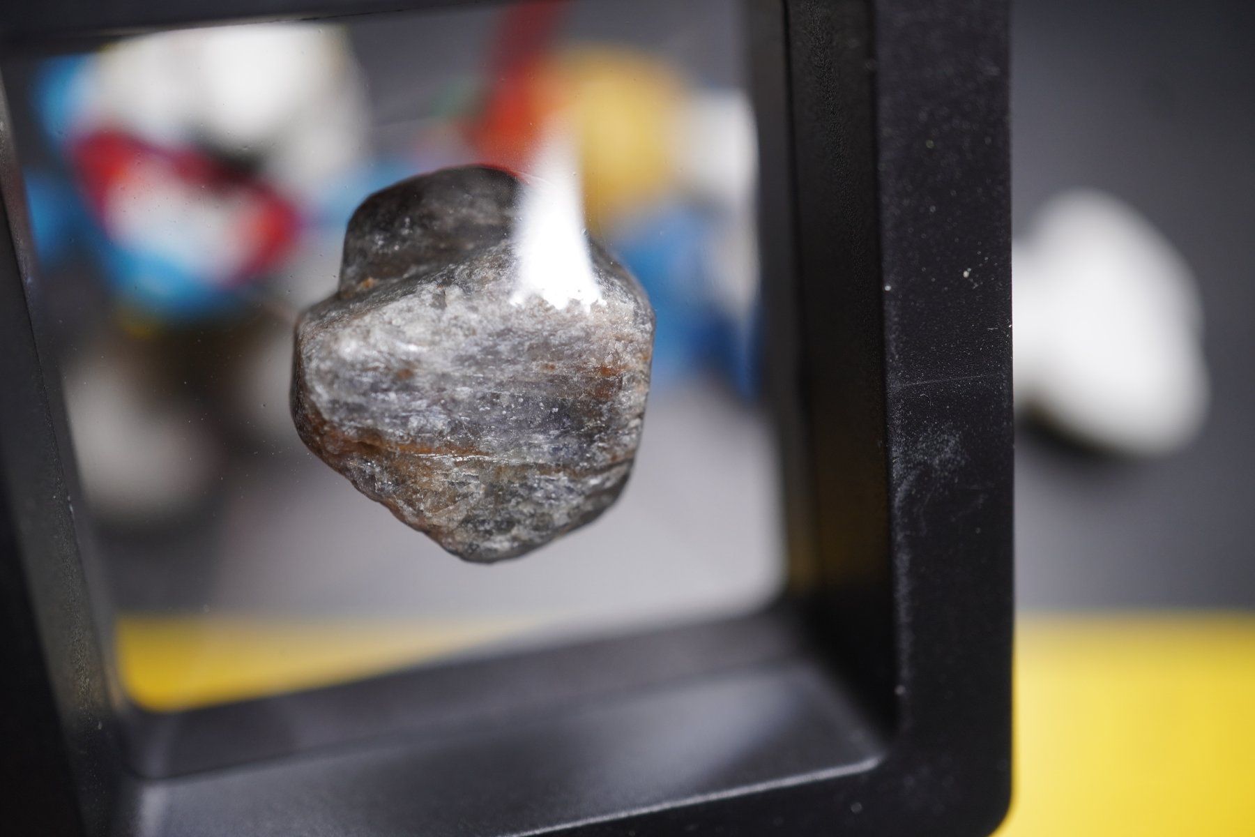 Minerali & Pietre curative: Sapphire    Rohstein im Böxli no2 – Nuovo e nell'imballaggio originale da Eschenbach SG venduto da topstone 2
