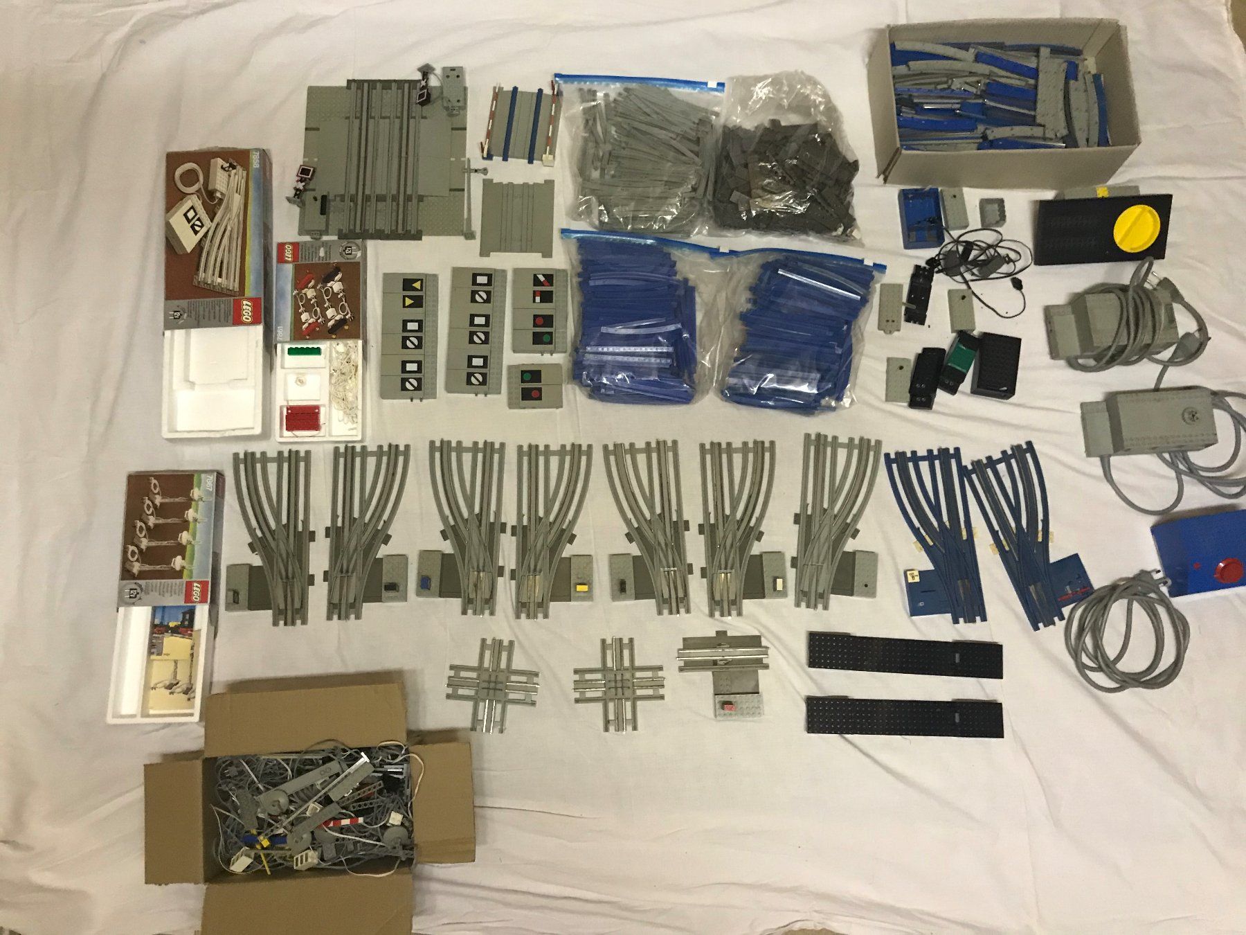 Lego Giocattoli: Lego 12v Eisenbahn Konvolut – Usato da Ennenda venduto da ZiskaGL